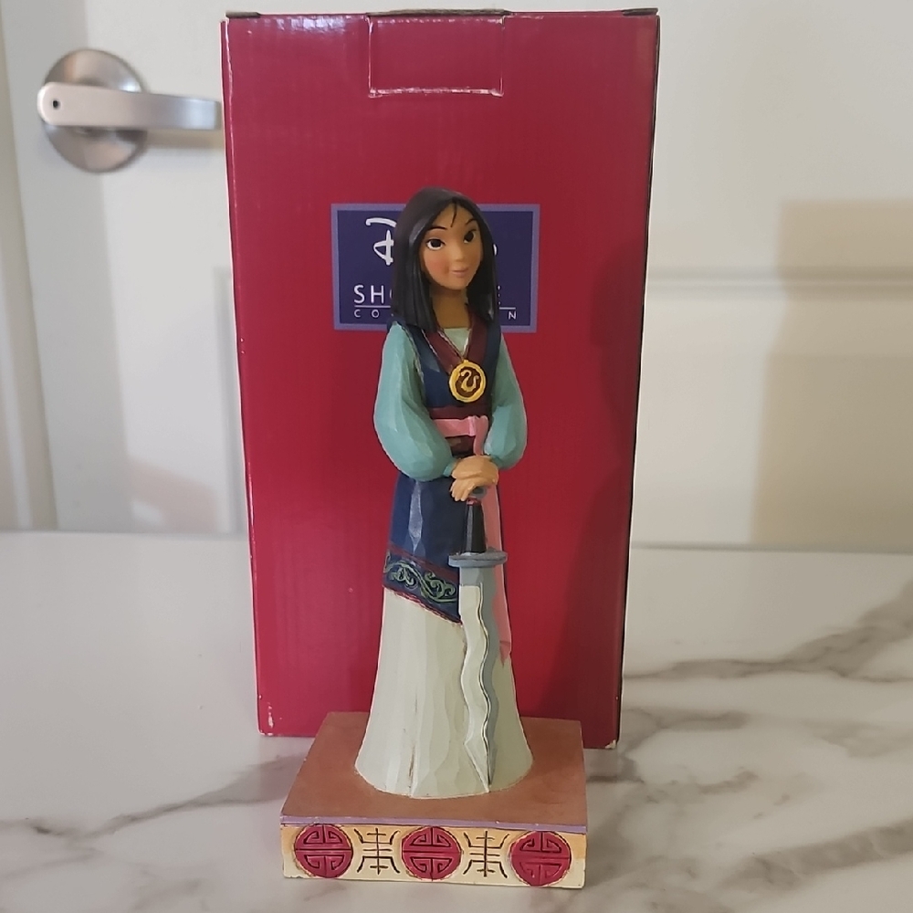 Disney Mulan Figurine - Blue and Green